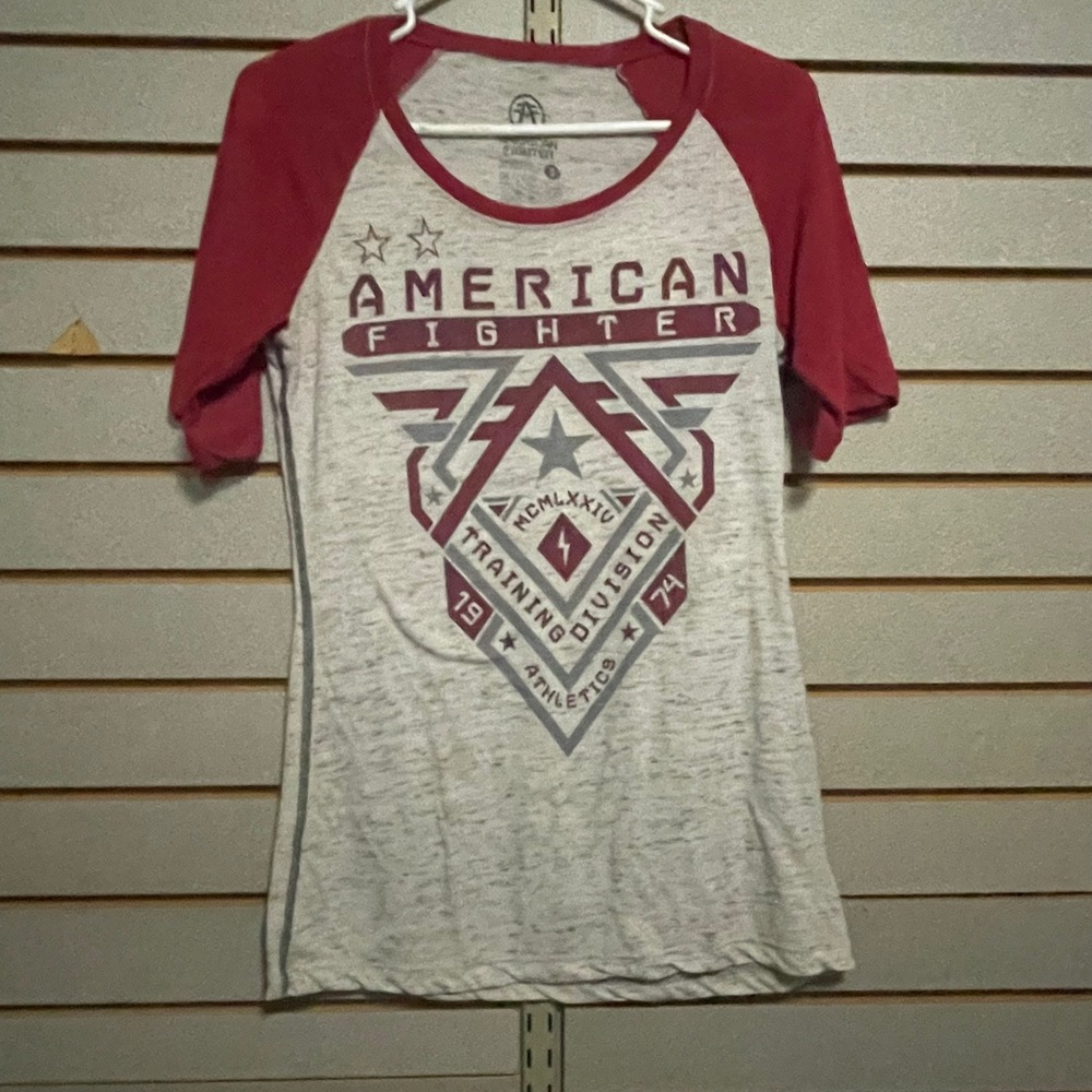 American Fighter Womens Training Division Raglan Graphic Tee Gray Red Medium